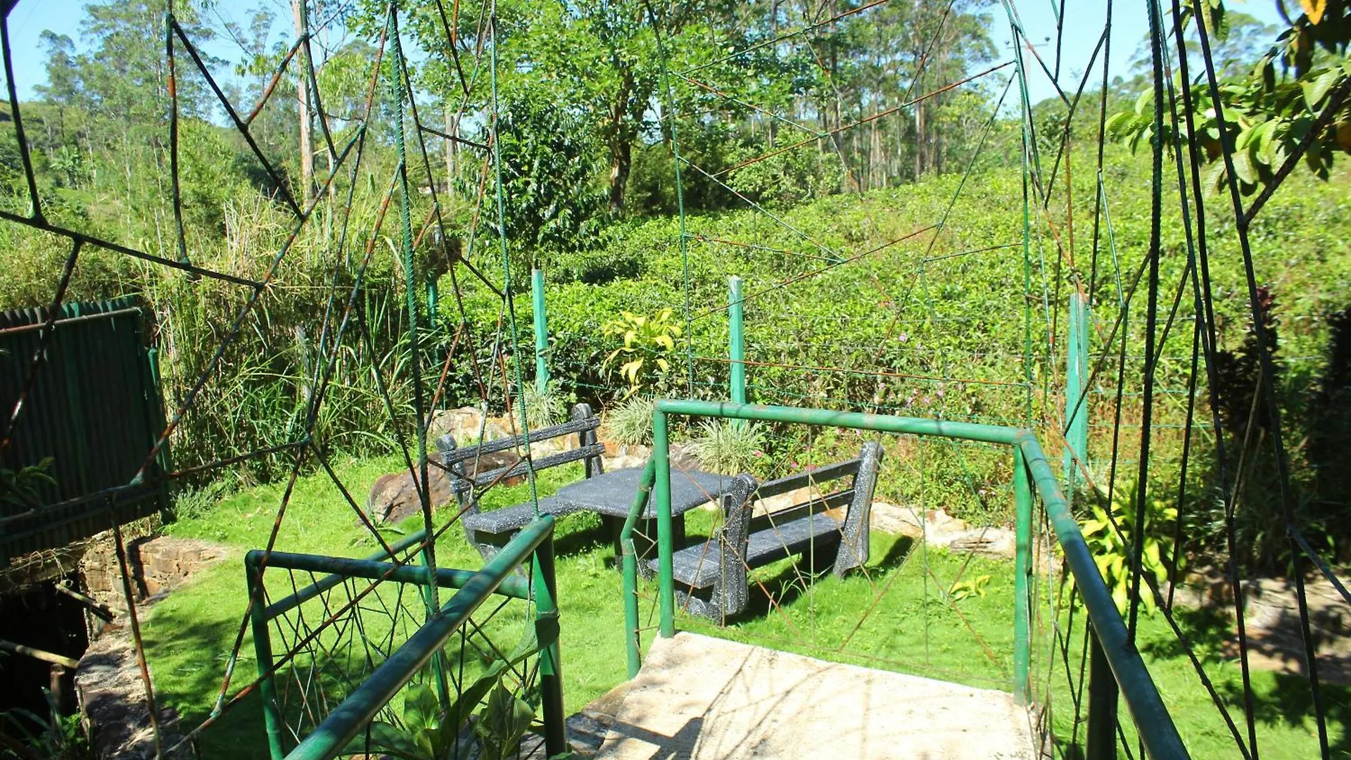 Triniton Holiday Villas Hatton 3*,