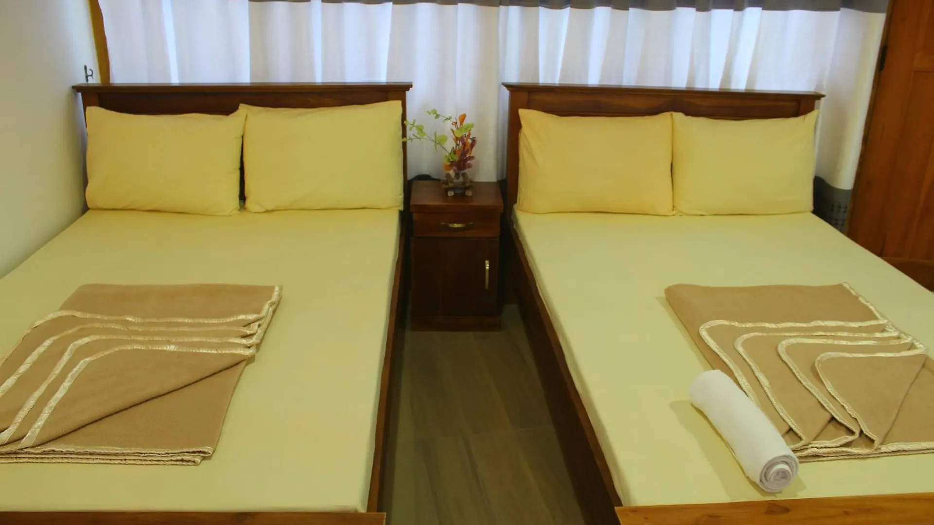 Triniton Holiday Villas Hatton Hotel