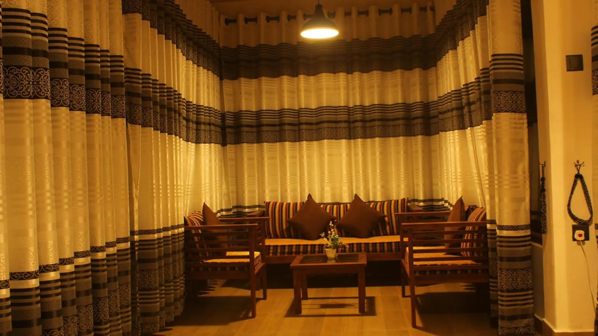 Triniton Holiday Villas Hatton Hotel